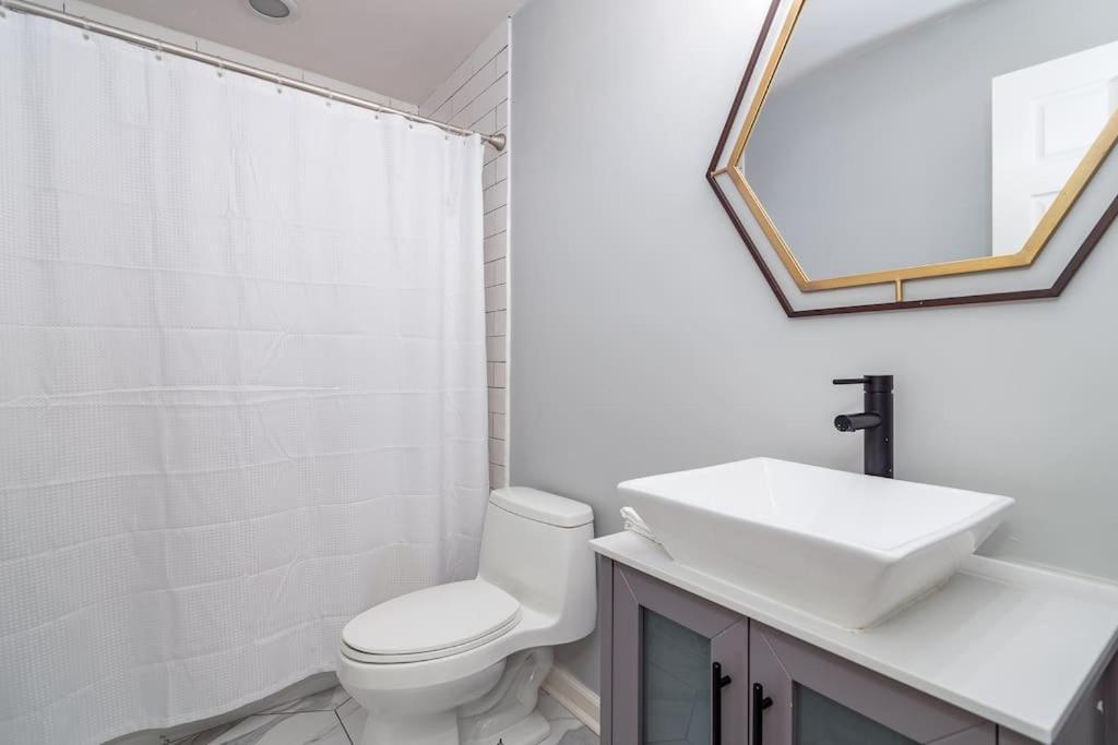 Eclectic Stylish And Cozy Milwaukee Unitヴィラ エクステリア 写真