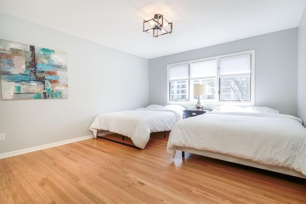 Eclectic Stylish And Cozy Milwaukee Unitヴィラ エクステリア 写真