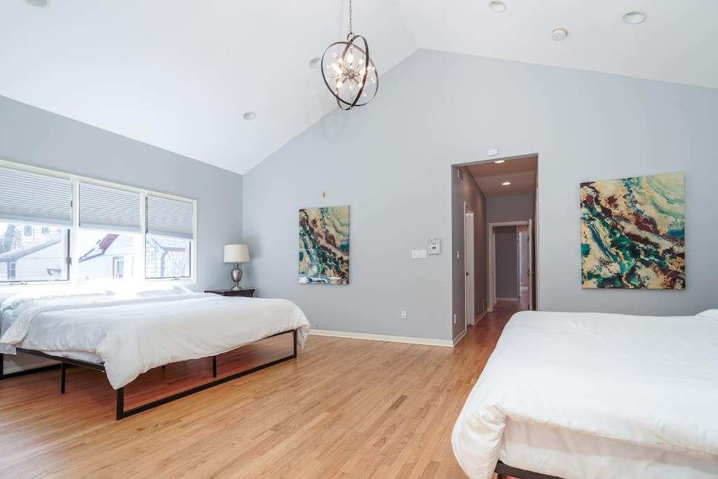 Eclectic Stylish And Cozy Milwaukee Unitヴィラ エクステリア 写真