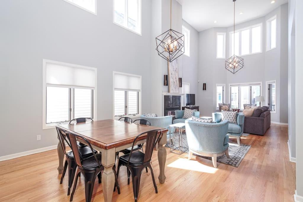 Eclectic Stylish And Cozy Milwaukee Unitヴィラ エクステリア 写真