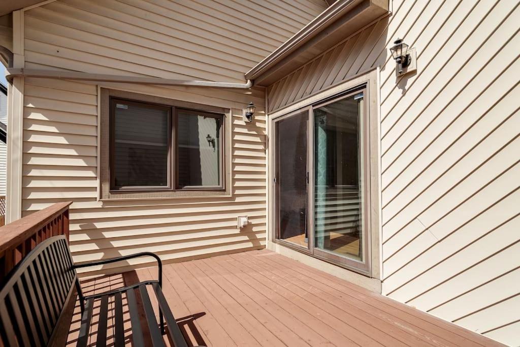 Eclectic Stylish And Cozy Milwaukee Unitヴィラ エクステリア 写真