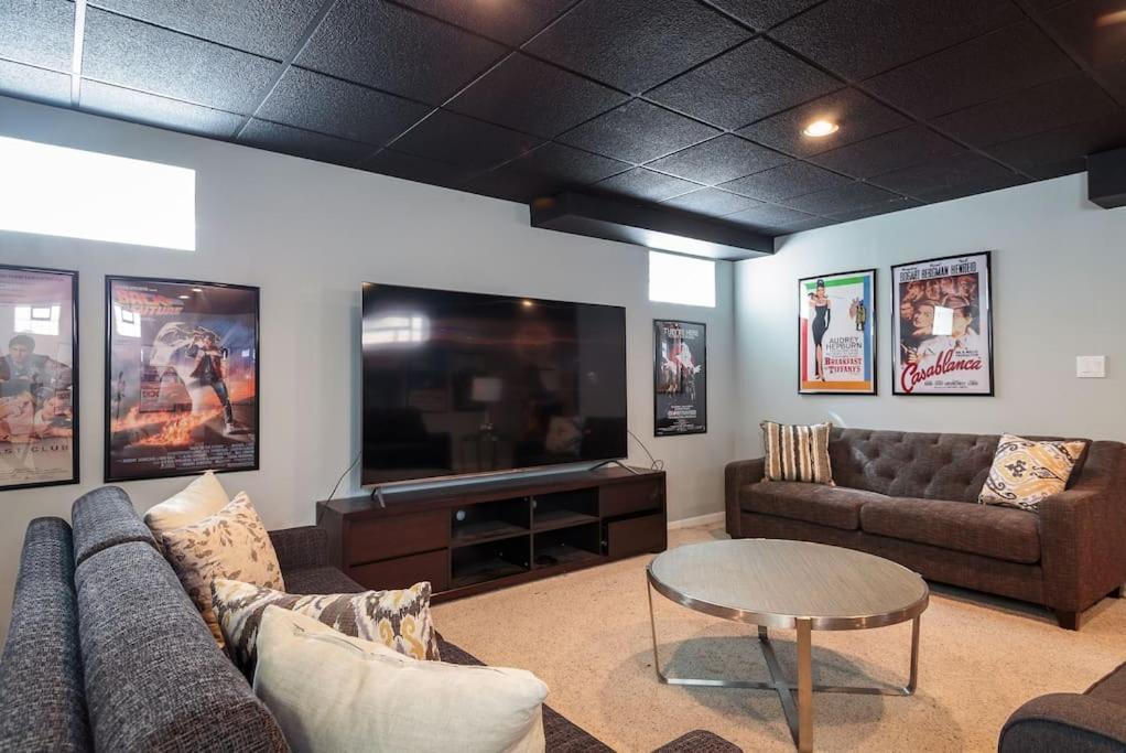 Eclectic Stylish And Cozy Milwaukee Unitヴィラ エクステリア 写真